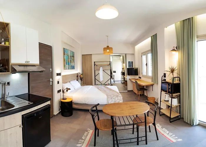 Stylish And Modern Apartment Near Nea Chora Beach